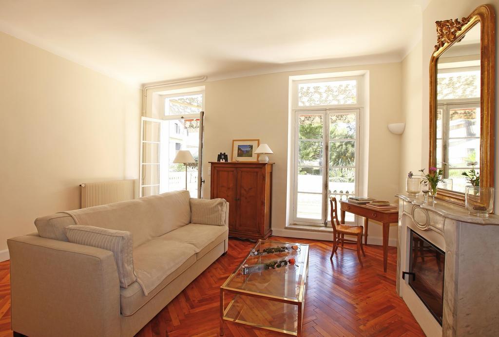 Palmeraie - Magnifique Appartement D'Epoque Avec Vue Mer 4 Personnes Avec Terrasse Le Port Nice Pokoj fotografie