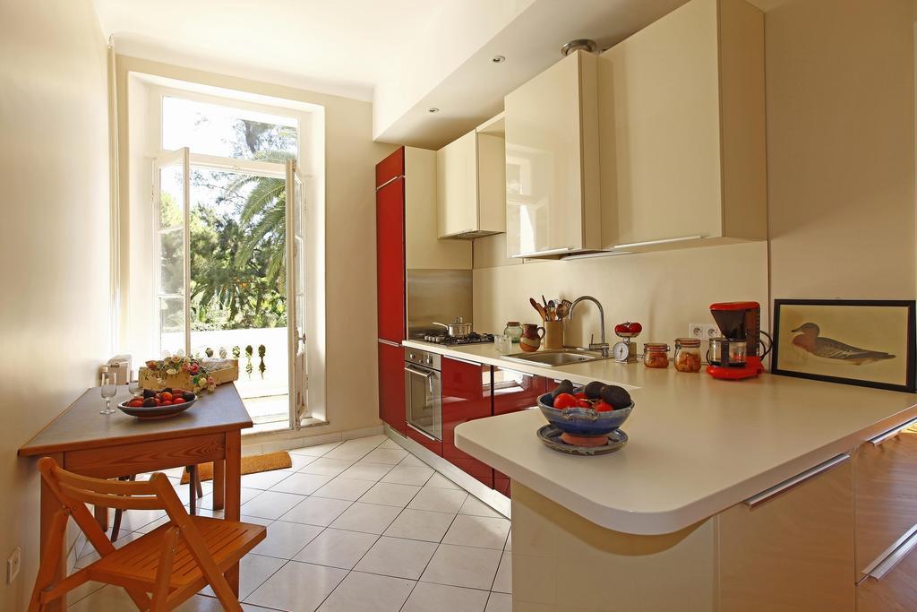 Palmeraie - Magnifique Appartement D'Epoque Avec Vue Mer 4 Personnes Avec Terrasse Le Port Nice Pokoj fotografie